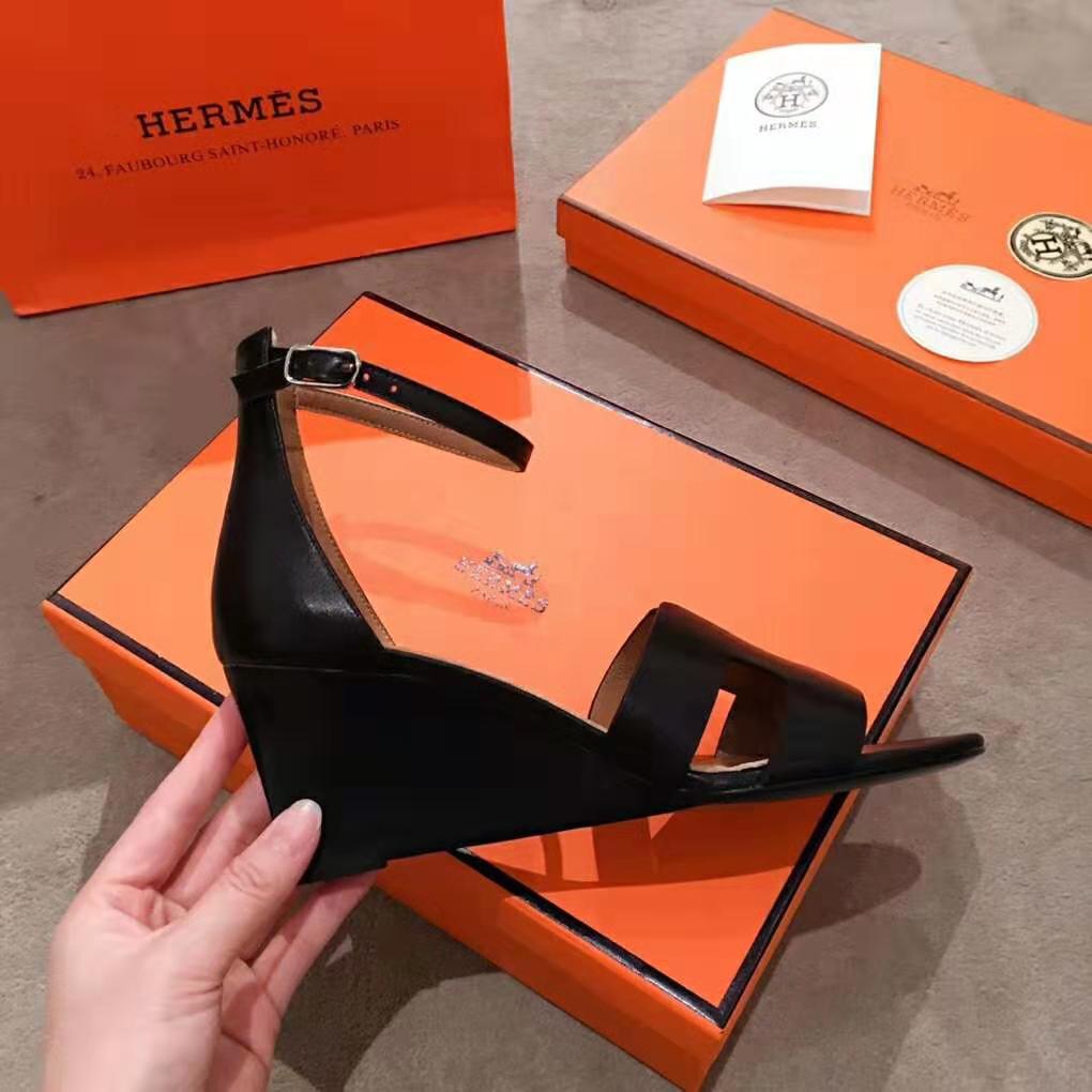 Hermes Women Legend Sandal Calfskin Iconic “H” 7.5 cm Heel-Black