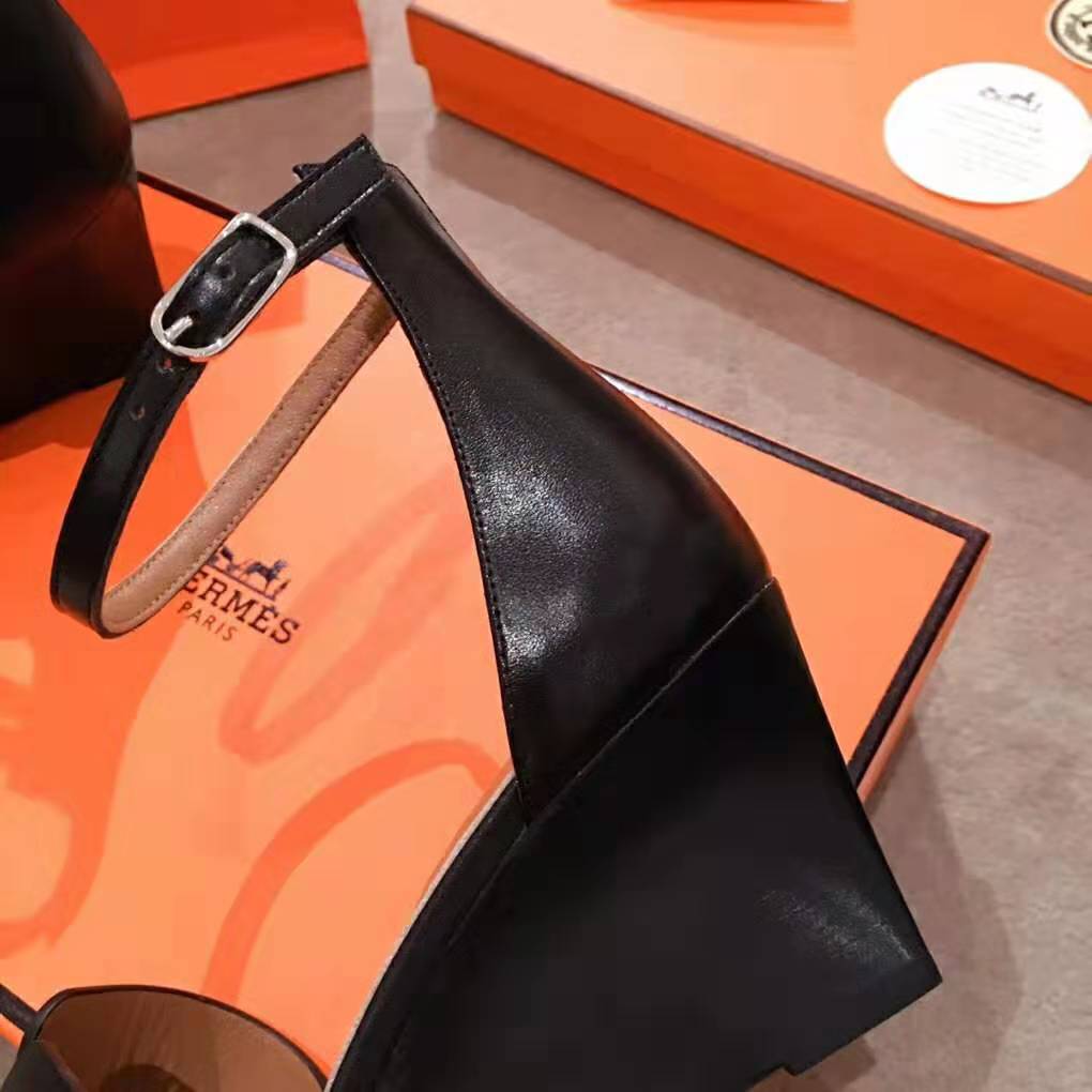 Hermes Women Legend Sandal Calfskin Iconic “H” 7.5 cm Heel-Black