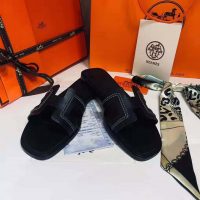 Hermes Women Oran Sandal Calfskin Stitched Detail Iconic “H”-Black