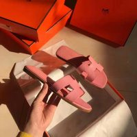 Hermes Women Oran Sandal Epsom Calfskin Iconic “H” Cut-Out-Pink