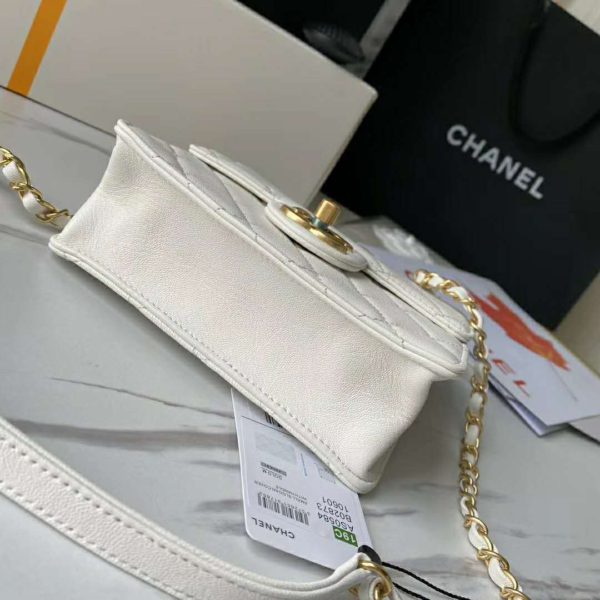Chanel Women Flap Bag Goatskin Acrylic Beads & Gold-Tone Metal (5)