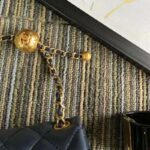 Chanel Women Flap Bag Lambskin & Gold-Tone Metal-Navy - Imagen 10