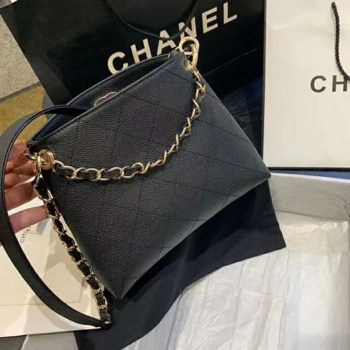 Chanel Women Hobo Handbag in Calfskin Leather-Black - LULUX