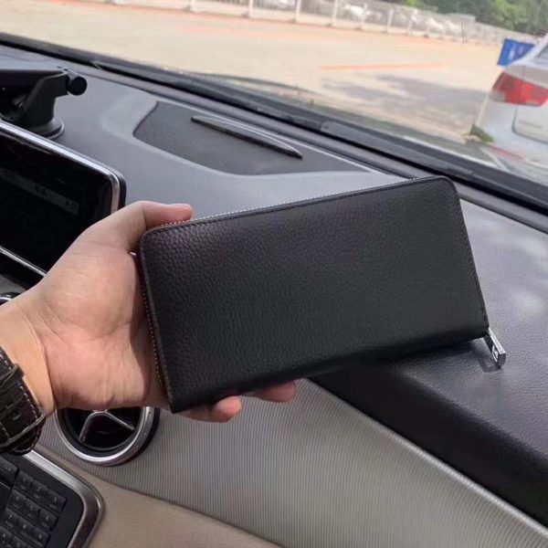 Gucci GG Unisex Leather Zip Around Wallet Black Metal GG (4)