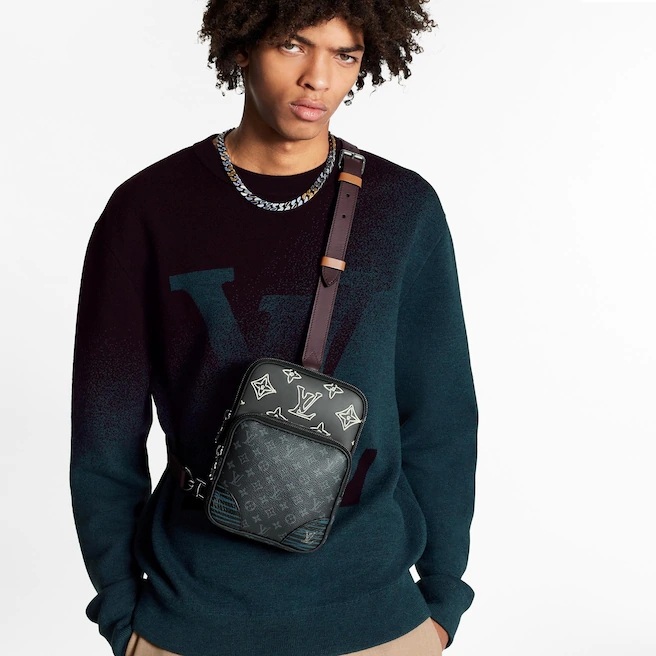 louis-vuitton mens sling bag