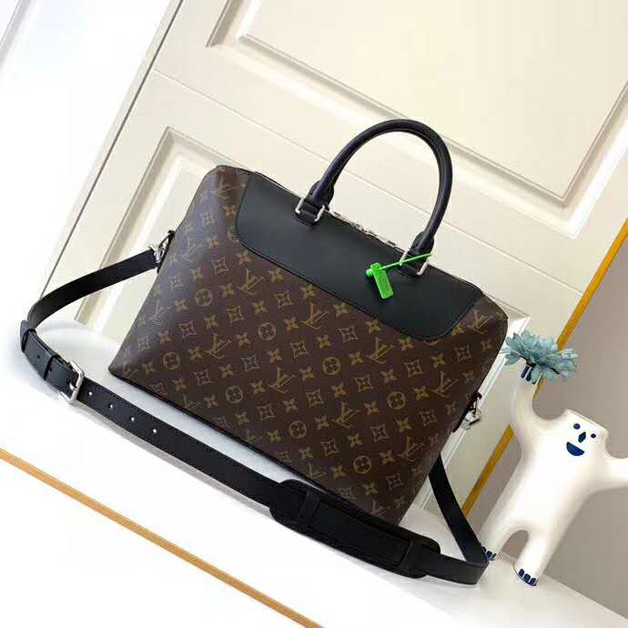 Louis Vuitton Porte-Documents Jour Monogram Macassar, Men's Fashion, Bags,  Belt bags, Clutches and Pouches on Carousell