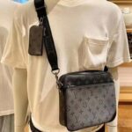 Louis Vuitton LV Men Trio Messenger Bag Monogram Eclipse Canvas - immagine 9