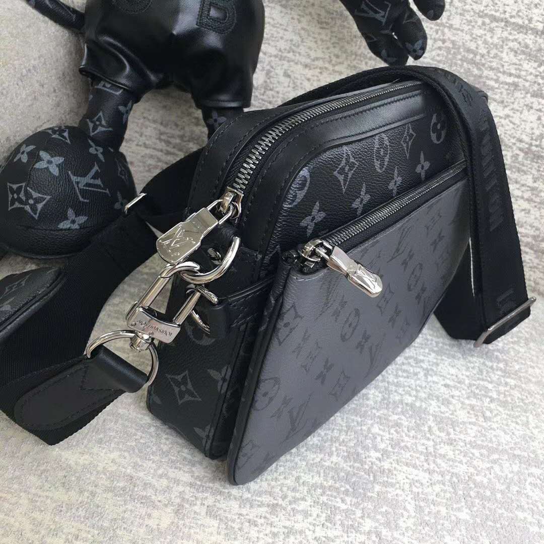 Louis Vuitton Monogram Eclipse Apollo Messenger MM (SHG-36944