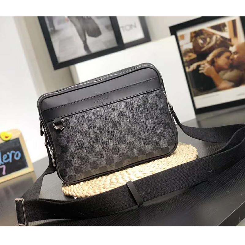 Louis Vuitton Damier Graphite Trocadero Messenger MM - Black Messenger  Bags, Bags - LOU807287