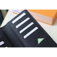 Louis Vuitton LV Unisex Brazza Wallet Black Taiga Leather