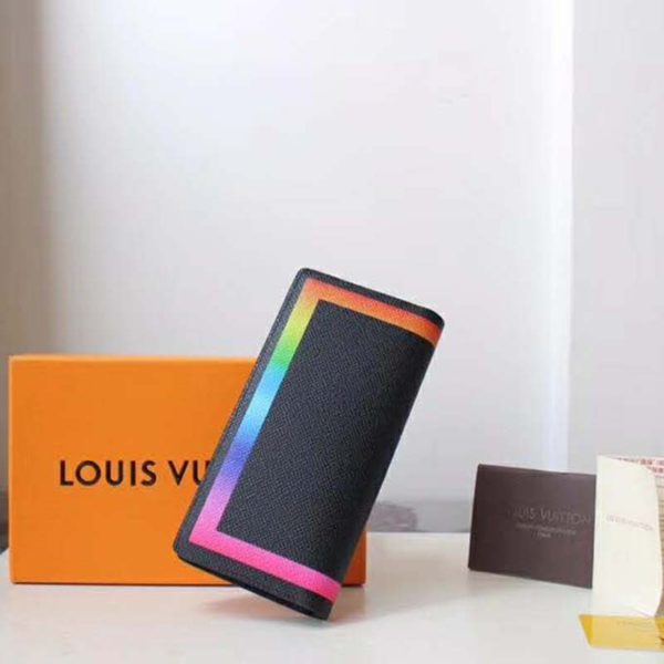 Louis Vuitton LV Unisex Brazza Wallet Black Taiga Leather (8)