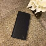 Louis Vuitton LV Unisex Brazza Wallet Taiga Cowhide Leather-Black - immagine 2
