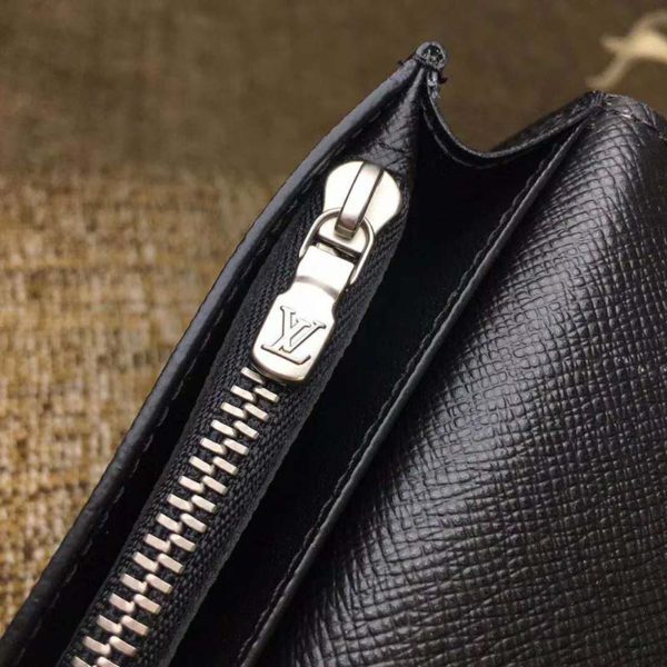 Louis Vuitton LV Unisex Brazza Wallet Taiga Cowhide Leather-Black (6)