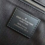 Louis Vuitton LV Unisex Messenger MM Voyager Monogram Eclipse Canvas – Bild 9