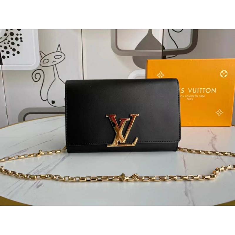 LOUIS VUITTON CHAIN LOUISE GM SLING BAG