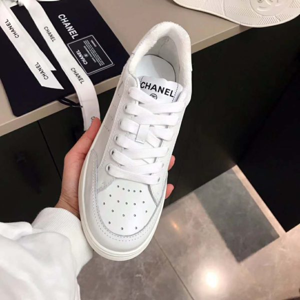 Chanel Women Sneakers Calfskin White & Fuchsia (5)