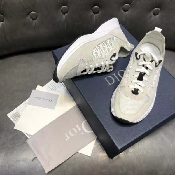 Dior Unisex B25 Runner Sneaker White Dior Oblique Canvas and Suede (3)