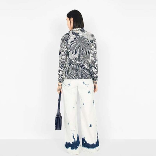 Dior Women 30 Montaigne Bag in Ultramatte Grained Calfskin-Navy (3)