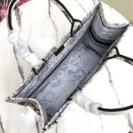 Dior Women Book Tote Blue Multicolor Dior Around the World Embroidery - immagine 7