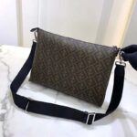 Fendi Men Slim Messenger Textured Brown Fabric Bag FF Motif – Bild 3