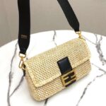 Fendi Women Iconic Baguette Large Size Natural Straw Bag-Beige - immagine 3