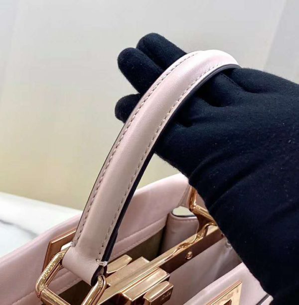 Fendi Women Peekaboo Iconic Medium Pink Leather Twist Lock Bag-Pink (11)
