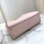 Fendi Women Peekaboo Iconic Medium Pink Leather Twist Lock Bag - immagine 5