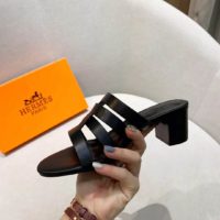 Hermes Women Amica Sandal Calfskin Two Intertwined Initials Straight Cut Edges-Black