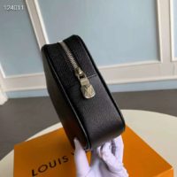 Louis Vuitton LV Men Pochette Kasai Taiga Cowhide Leather-Black