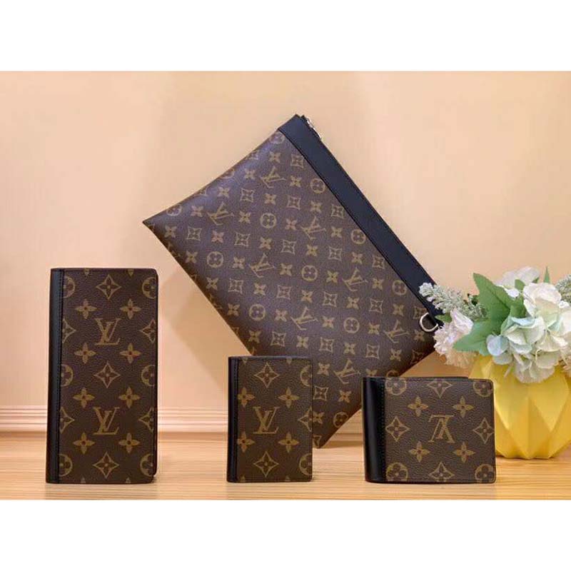 Louis Vuitton Brown, Pattern Print 2020 Monogram Macassar Discovery Pochette GM