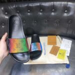 Louis Vuitton LV Unisex Waterfront Mule Rubber Iridescent Monogram-Black - Imagen 9