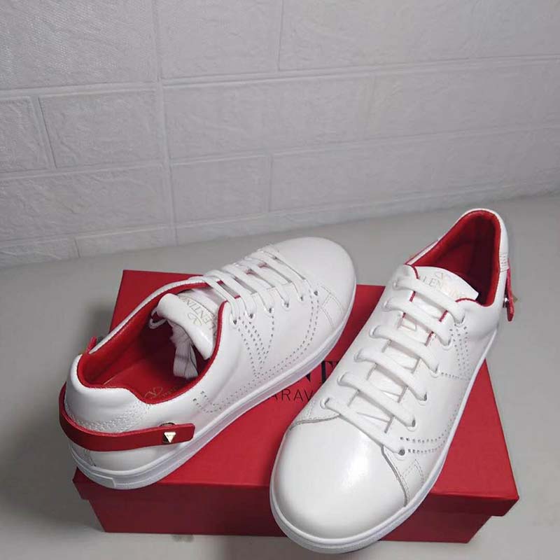 backnet calfskin sneaker