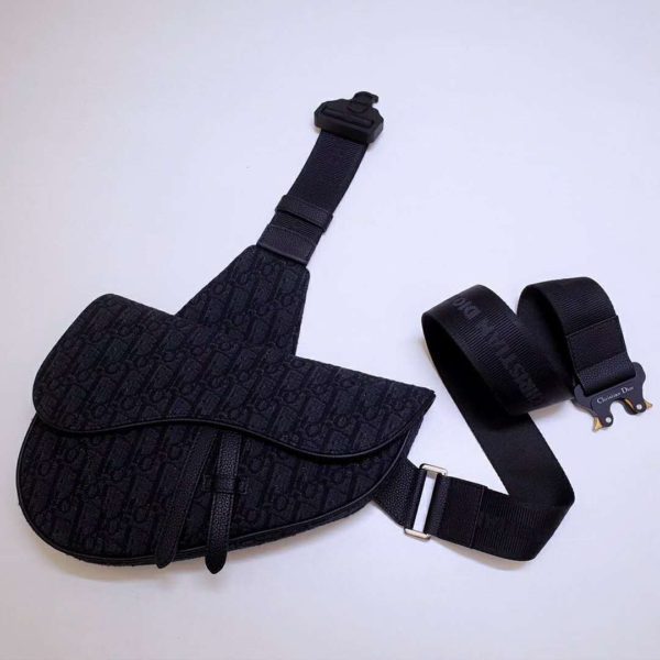 Dior Unisex Saddle Bag Black Dior Oblique Jacquard Grained Calfskin (2)