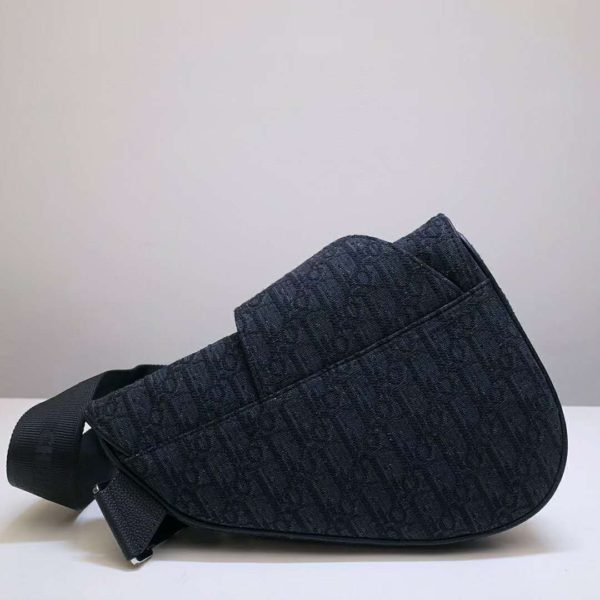 Dior Unisex Saddle Bag Black Dior Oblique Jacquard Grained Calfskin (5)