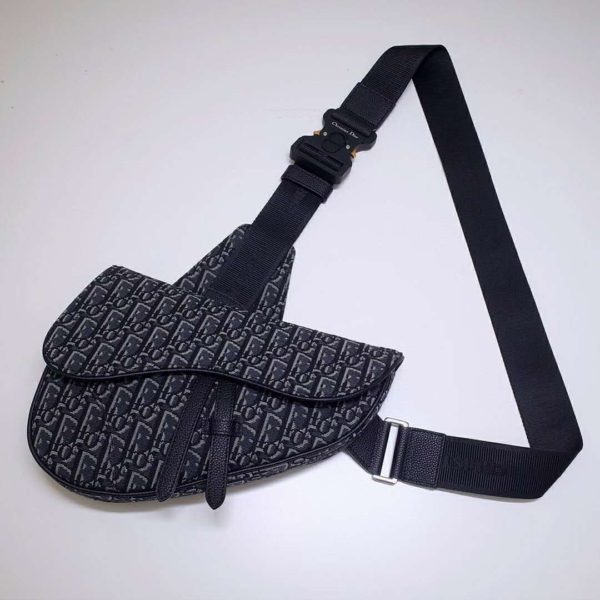 Dior Unisex Saddle Bag Gray Dior Oblique Jacquard Grained Calfskin (4)