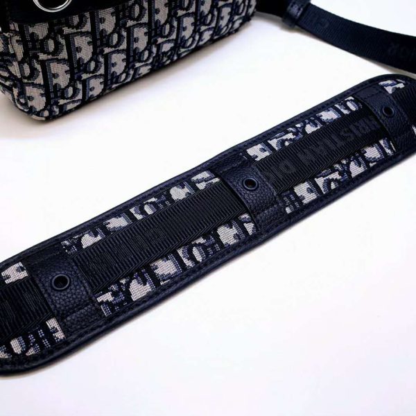 Dior Unisex Safari Messenger Bag Grained Black Calfskin Dior Oblique Jacquard (1)