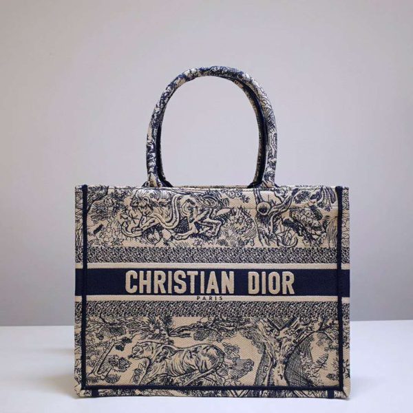 Dior Unisex Small Dior Book Tote Blue Toile De Jouy Embroidery (4)