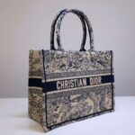 Dior Unisex Small Dior Book Tote Blue Toile De Jouy Embroidery - immagine 3