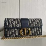 Dior Women 30 Montaigne Pouch Blue Dior Oblique Jacquard 'CD' Clasp – Image 2