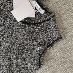 Dior Women V-Neck Sleeveless Sweater Blue Gray Cashmere Wool – Image 9