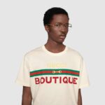 Gucci Men Gucci Boutique Print T-Shirt Off-White Cotton Jersey – Image 7