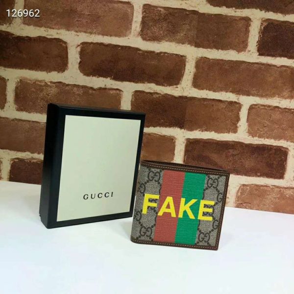 Gucci Unisex ‘FakeNot’ Print Billfold Wallet GG Supreme Canvas (3)