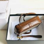 Gucci Unisex GG Mini Bag with Clasp Closure GG Supreme Canvas - immagine 5