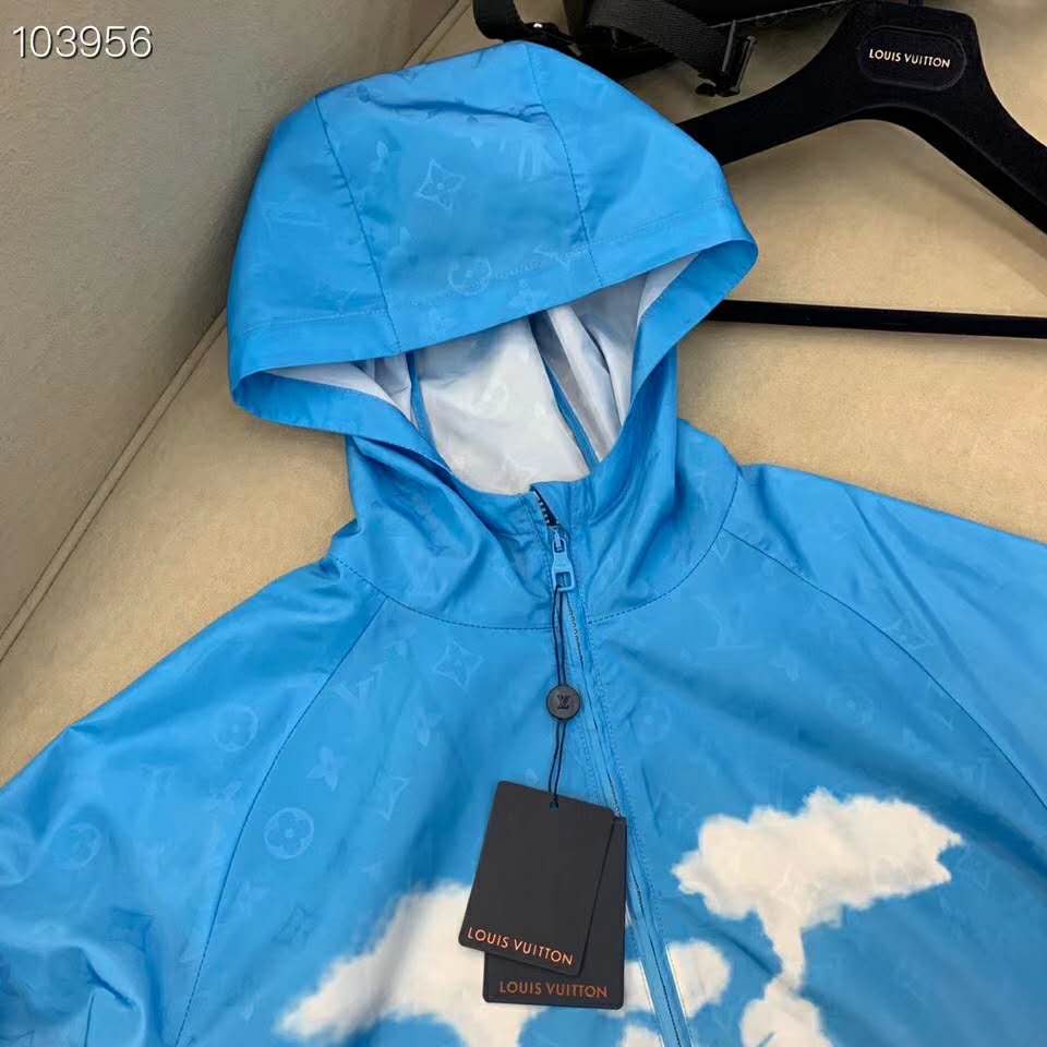 Louis Vuitton Mens Cloud Windbreaker Jacket – LuxuryPromise