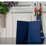 Louis Vuitton LV Unisex Passport Cover Blue Damier Graphite Giant Coated Canvas - Imagen 6