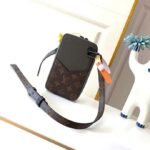 Louis Vuitton LV Unisex Phone Box Taiga Embossed Cowhide Leather – Bild 3