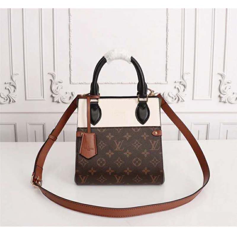 Louis Vuitton Monogram Fold Tote PM (SHG-fNzFA9) – LuxeDH