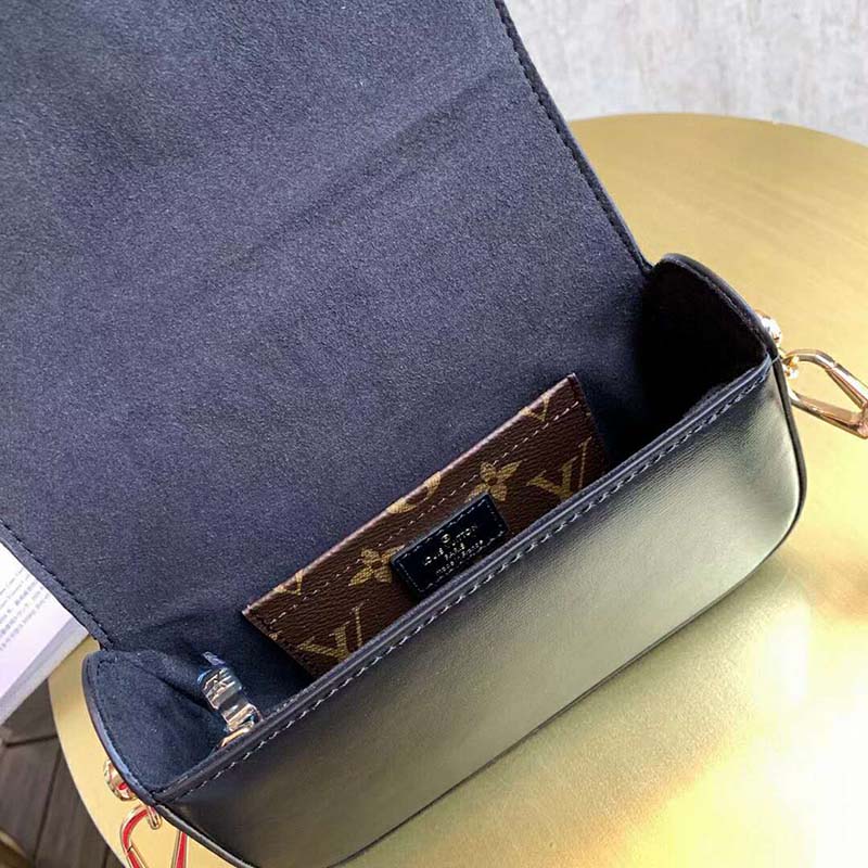 M69841 Louis Vuitton Monogram Officier Pouch