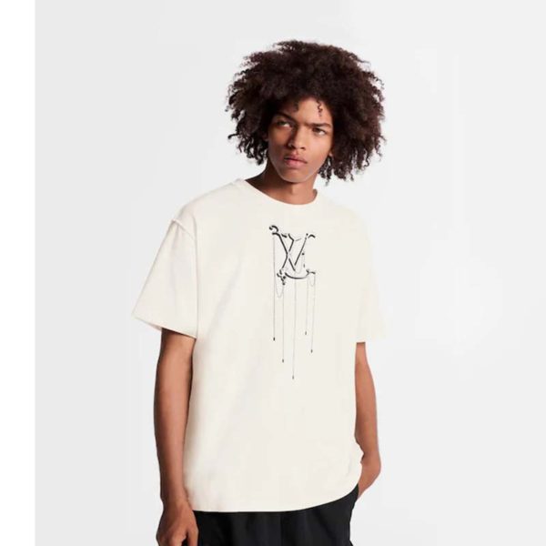 Louis Vuitton Men LV Pendant Embroidery T-Shirt Cotton White Loose Fit (3)