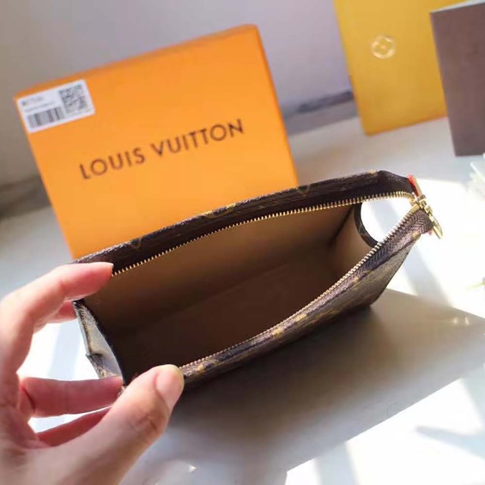 NWT Louis Vuitton MONOGRAM TOILETRY POUCH 15, M47546, discontinued